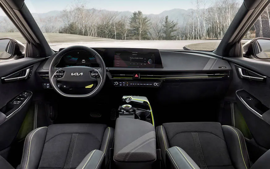 Con un exterior distintivo e innovador, Kia EV6 est&aacute; creado para inspirarte en cada viaje.